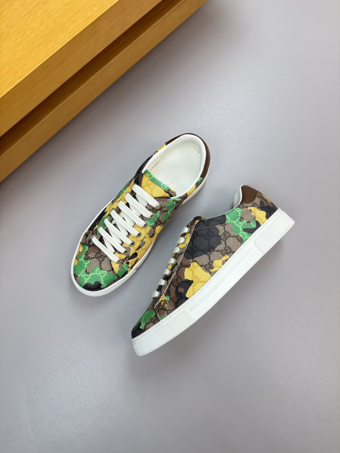 Gucci Turquoise Patterned Low-Top Sneakers — side