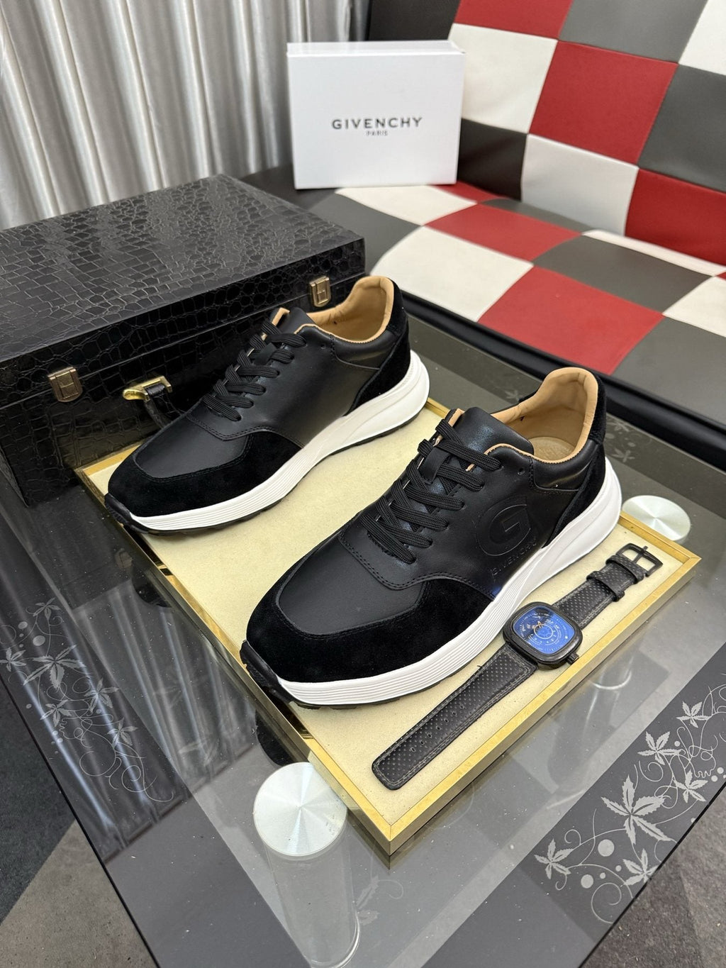 Givenchy Panel Low-Top Sneakers — front