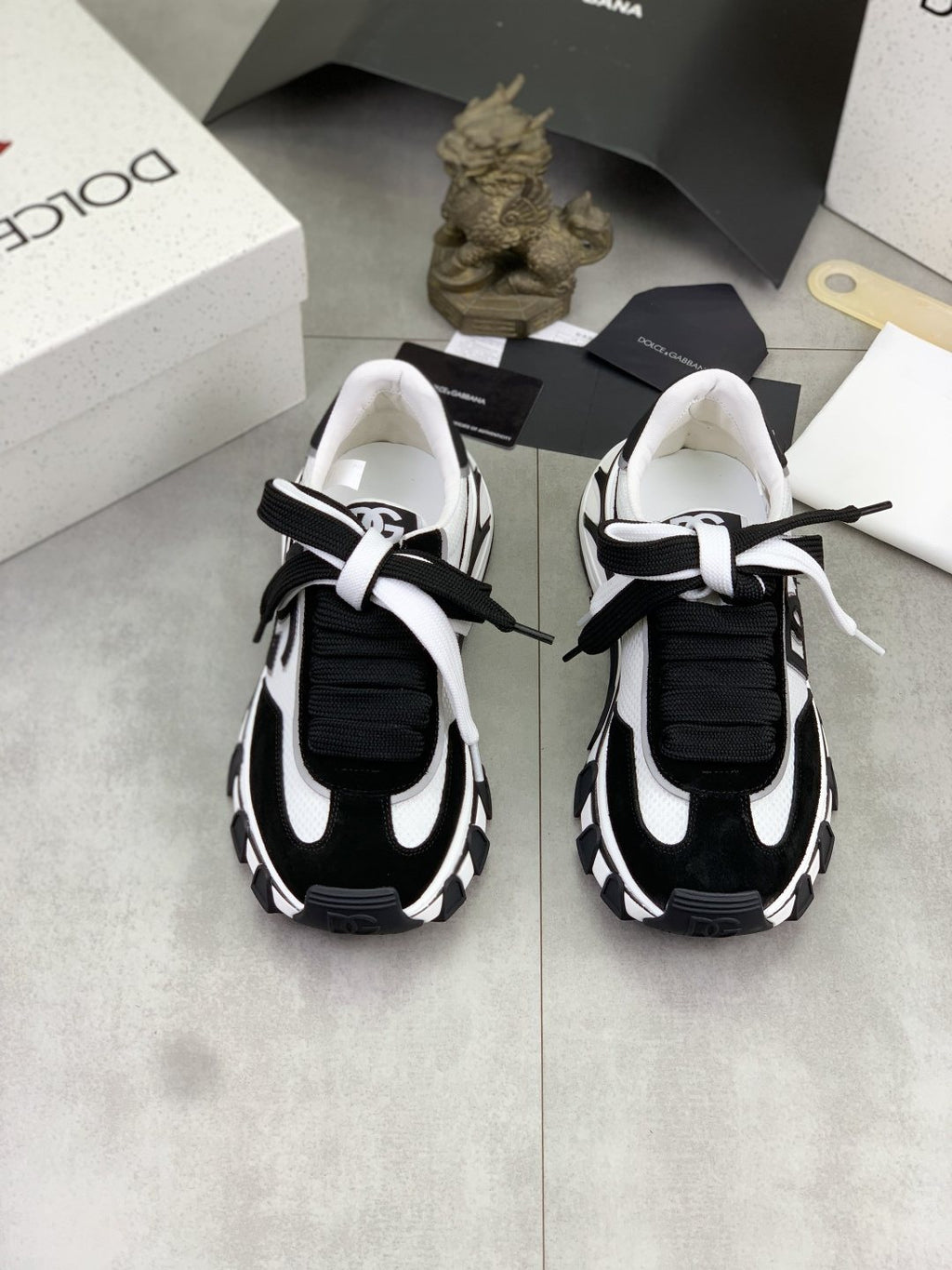 微商相册测试鞋子-Dolce & Gabbana Logo Panel Low-Top Sneakers — front