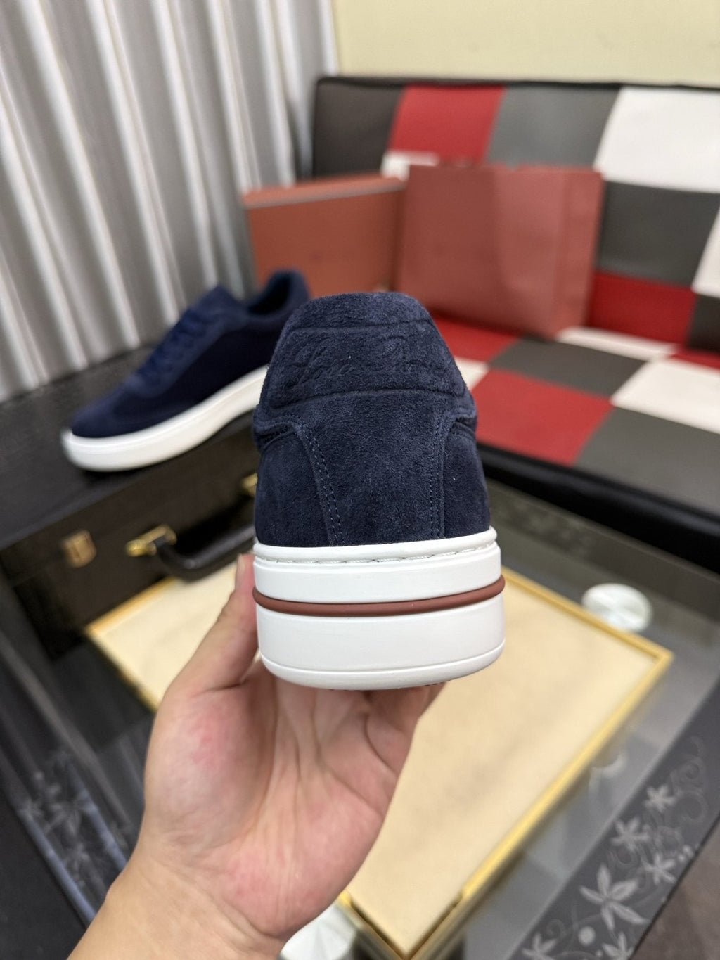 微商相册测试鞋子-Textured Panel Low-Top Sneakers — back