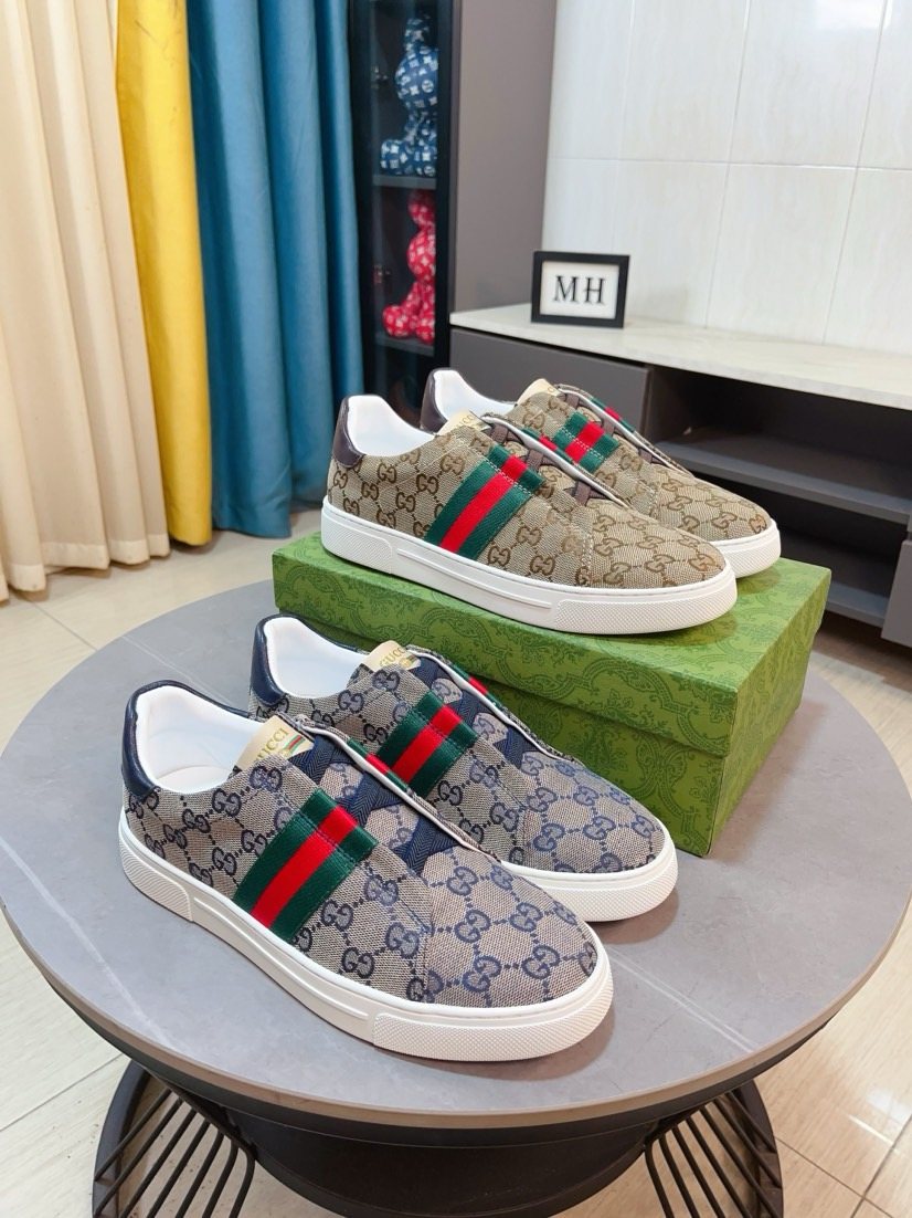 Gucci Monogram Stripe Low-Top Sneakers — side