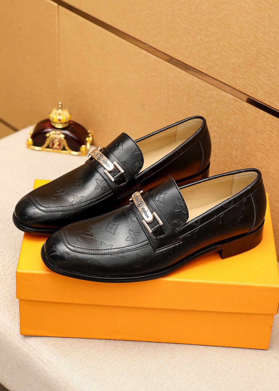 Louis Vuitton Textured Hardware Loafers — model