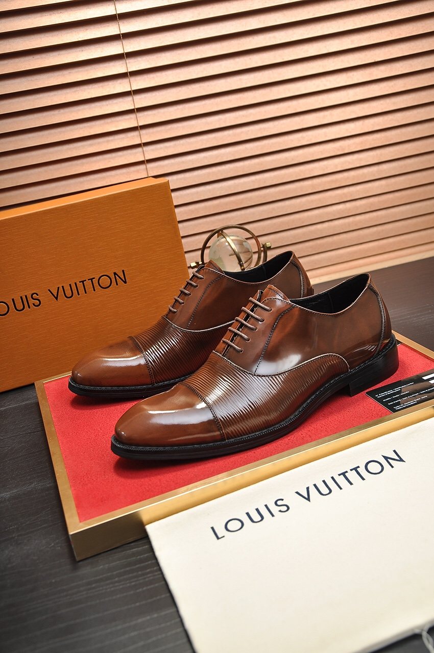 Louis Vuitton Lace-Up Dress Shoes — front