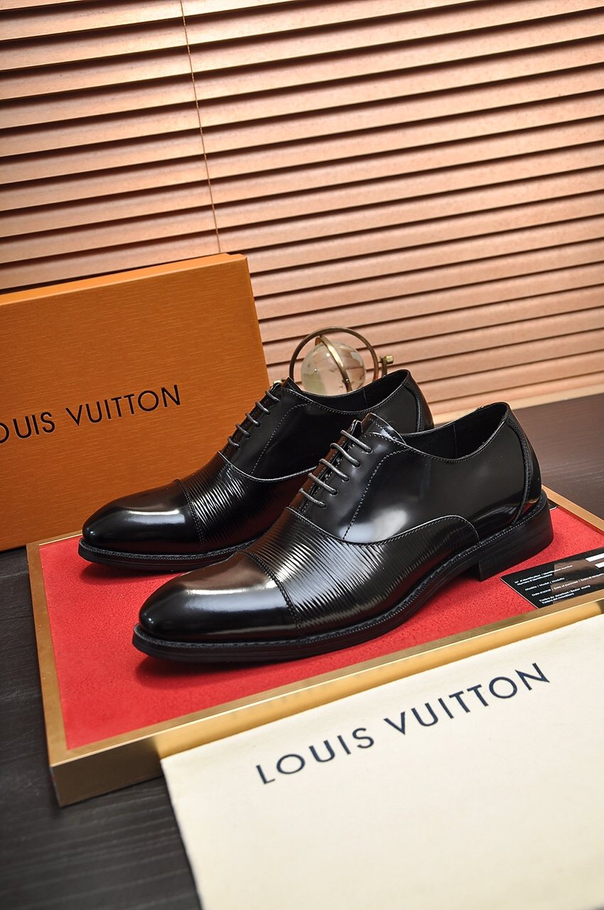 Louis Vuitton Lace-Up Dress Shoes — front