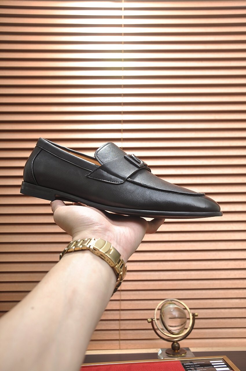 Dolce & Gabbana Bernini Buckle Loafers — side