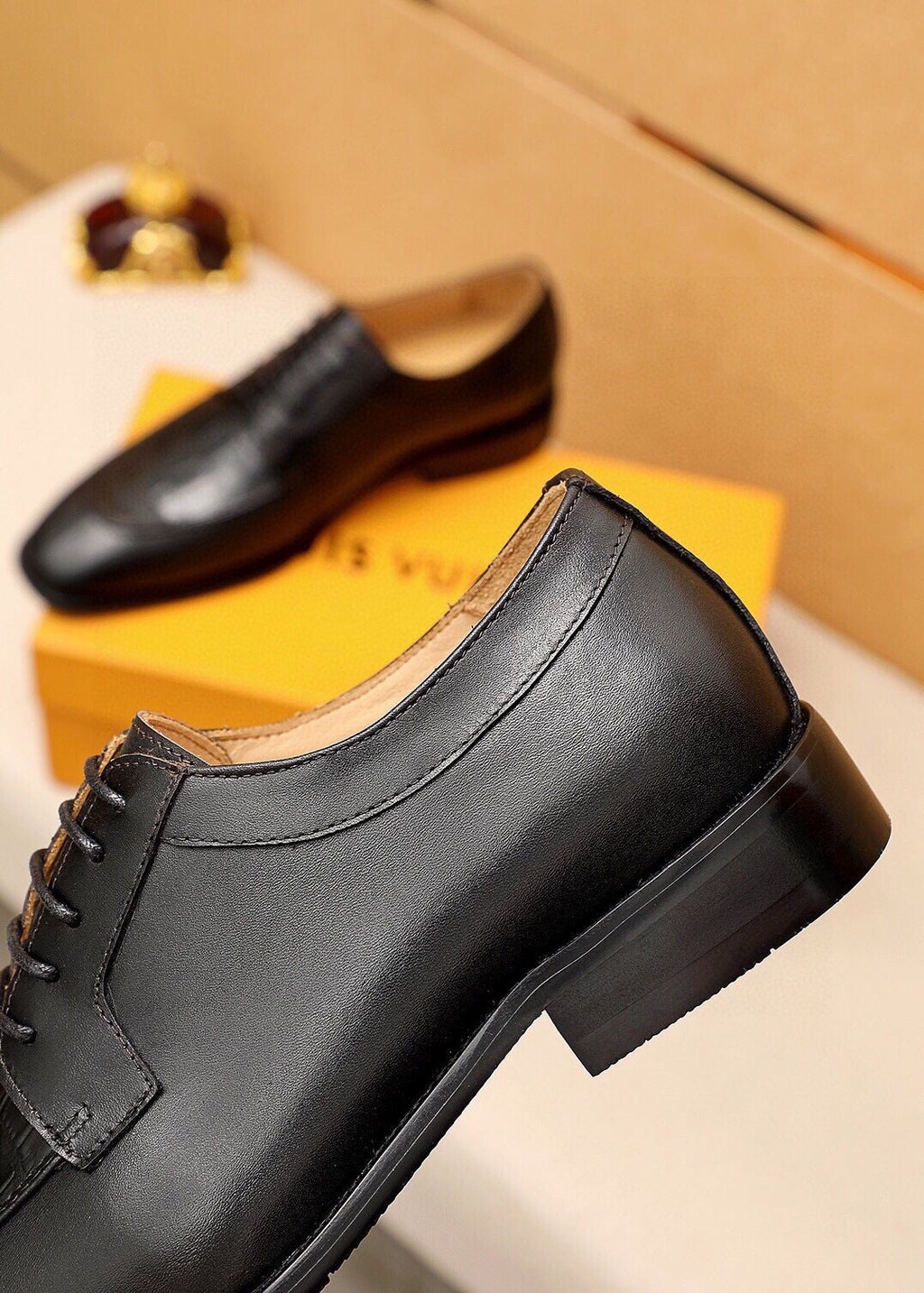 Louis Vuitton Crocodile-Embossed Lace-Up Dress Shoes — detail