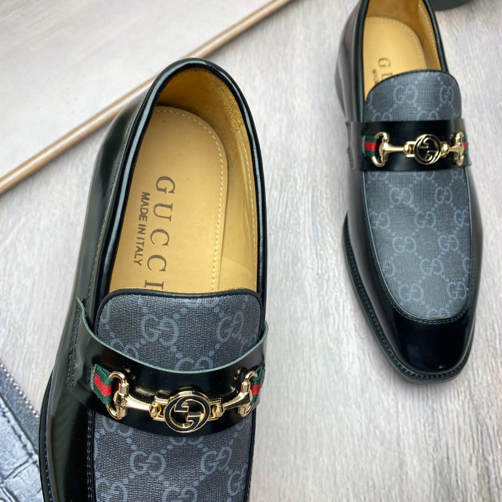 Gucci Horsebit Pattern Loafers — front