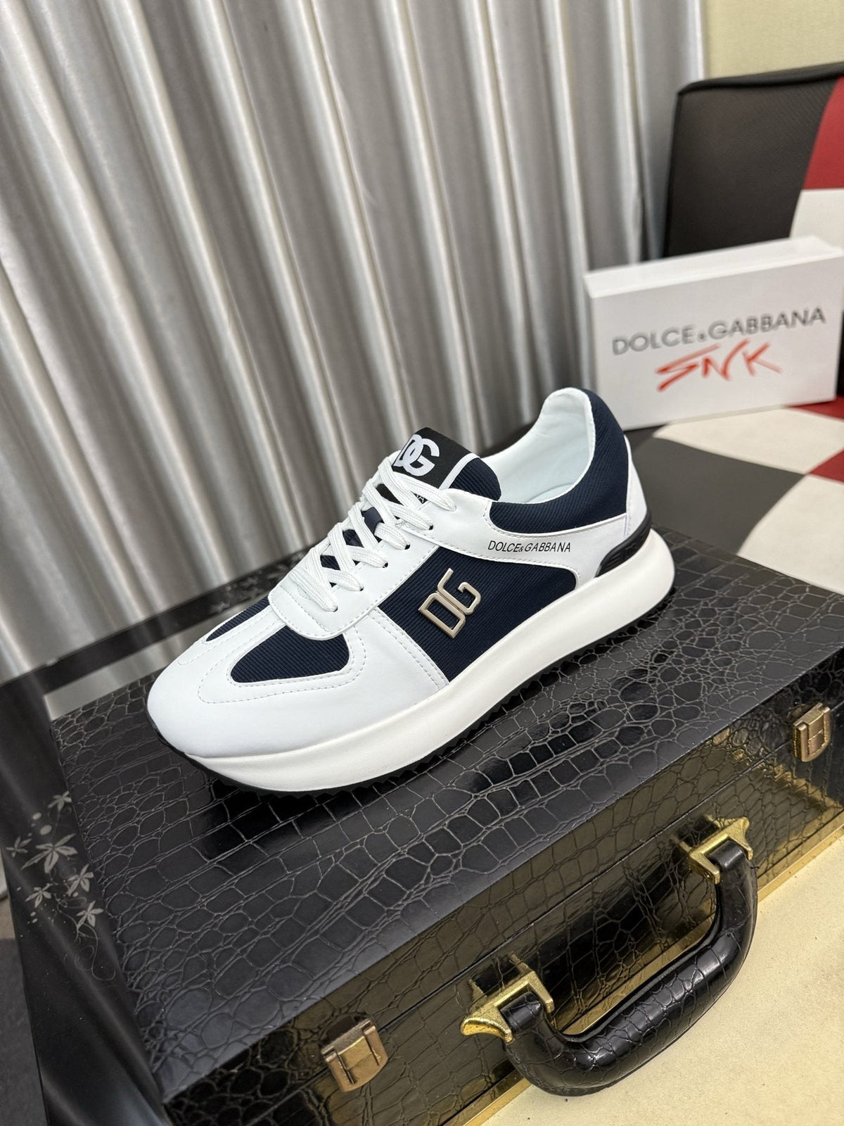 Dolce & Gabbana Metallic DG Logo Low-Top Sneakers — front