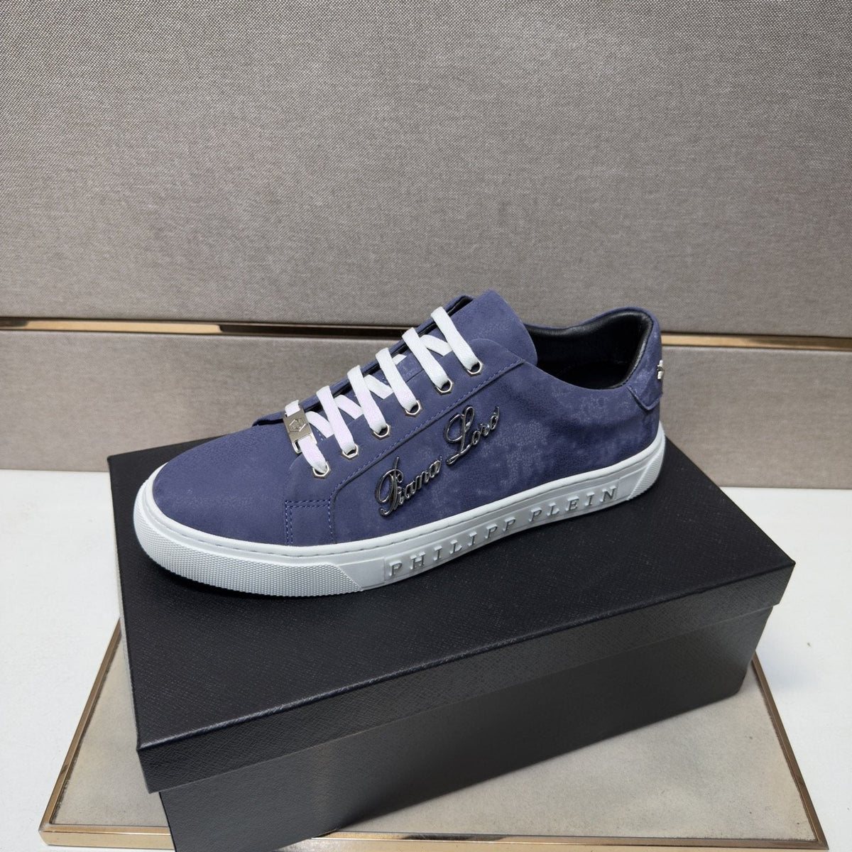 Philipp Plein Script Detail Low-Top Sneakers — side