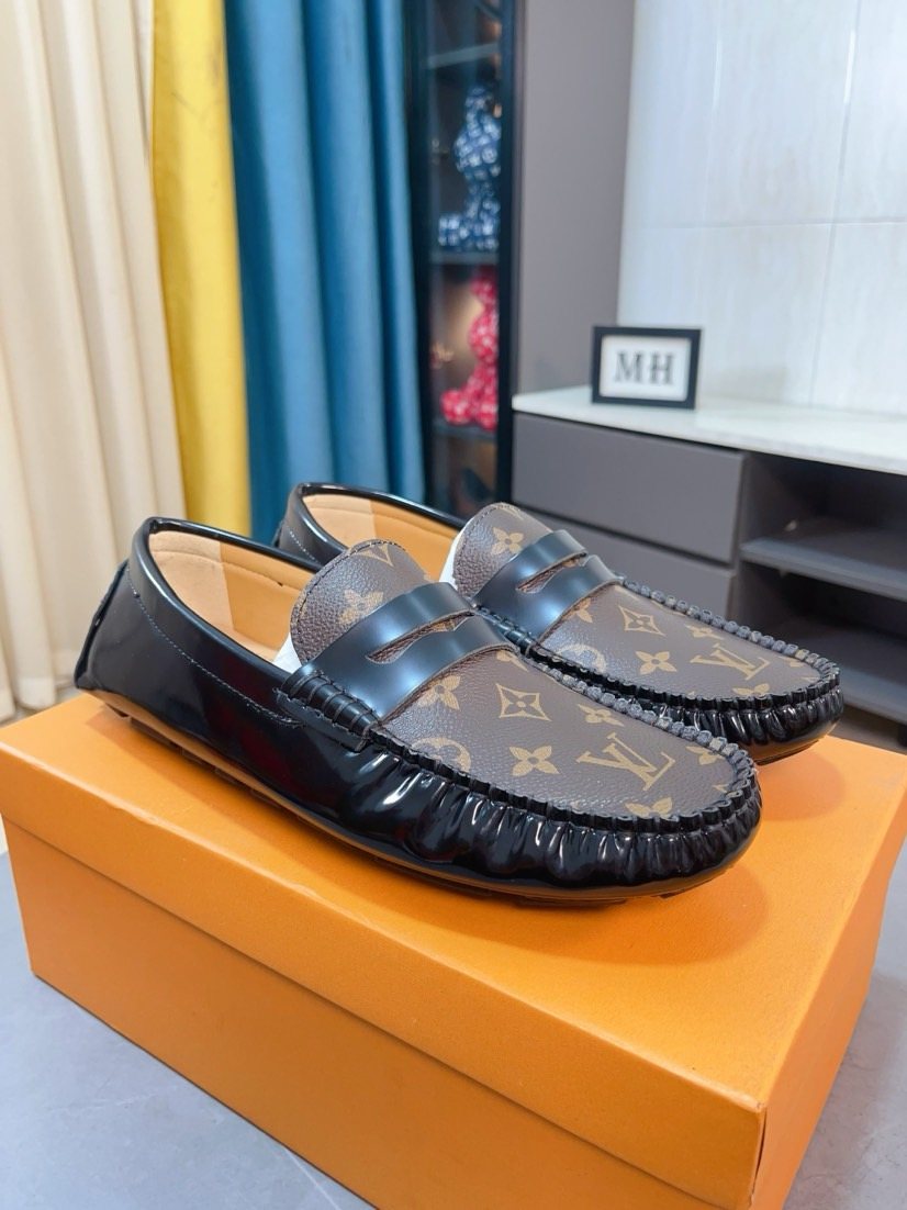 Louis Vuitton Patterned Vamp Loafers — front