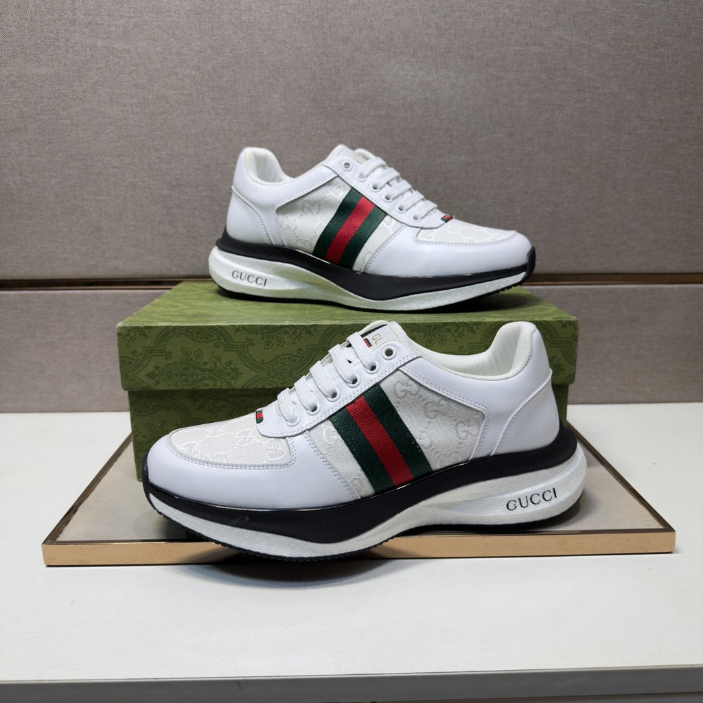 Gucci Stripe Low-Top Sneakers — front