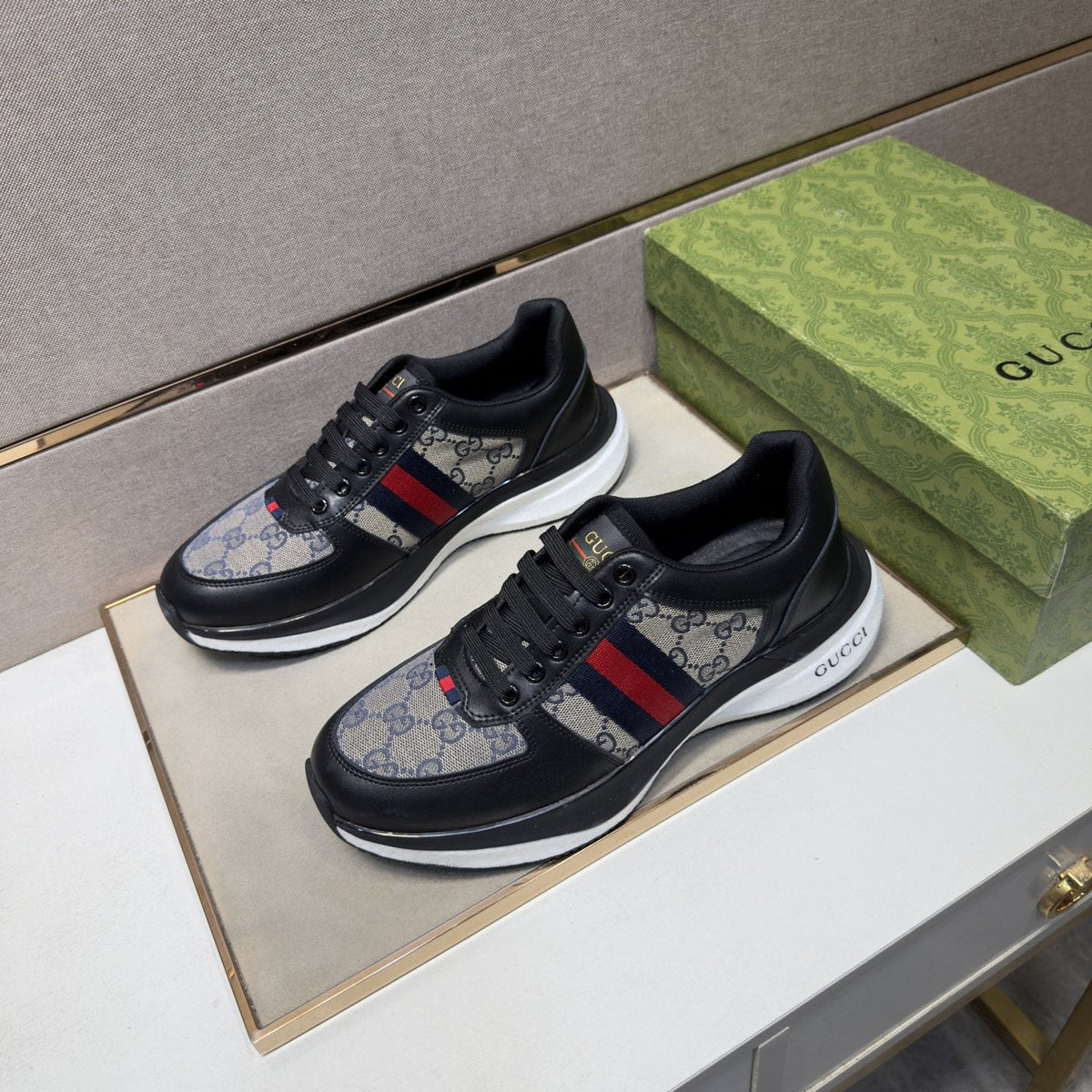 Gucci Stripe Low-Top Sneakers — front