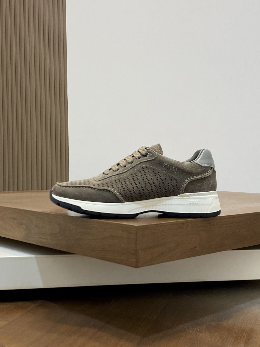 ZILLI Black Textured Low-Top Sneakers — side