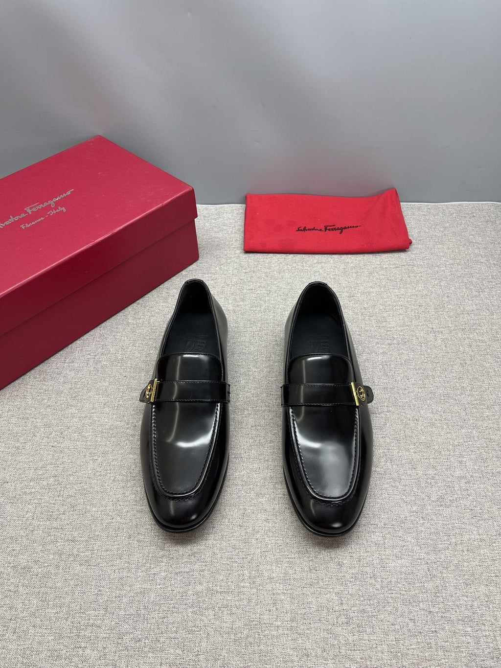 Ferragamo Black Gancini Hardware Loafers — front