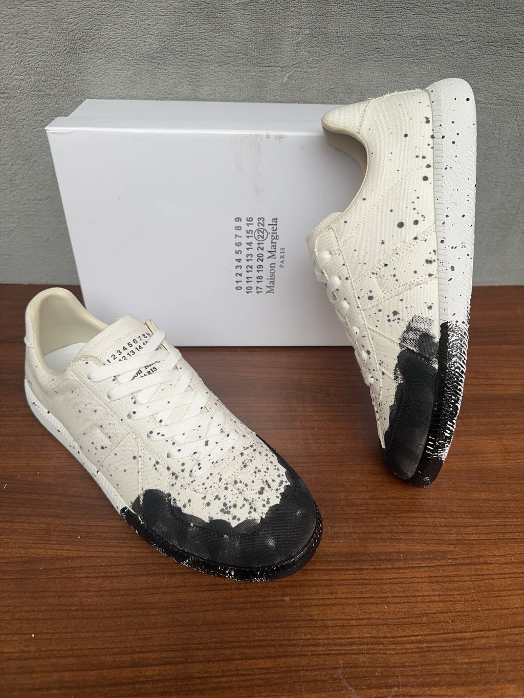 Maison Margiela Painted-Toe Low-Top Sneakers — front