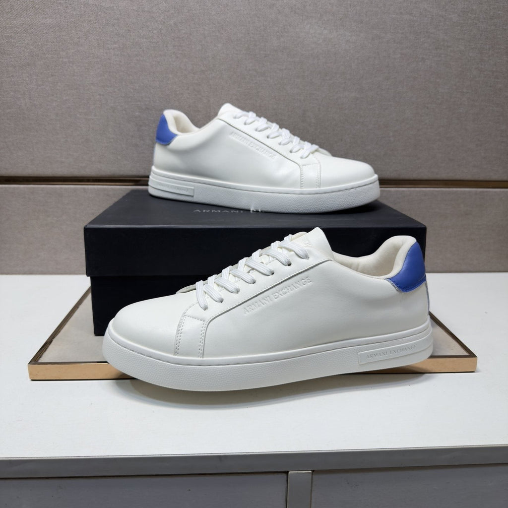 Armani Men’s Low-Top Sneakers — model