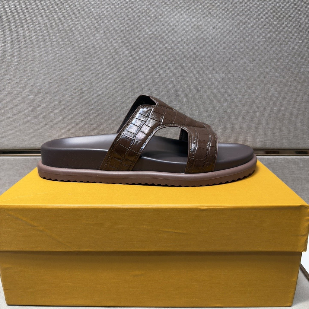 Men’s Textured Crossover Slide Sandals — front