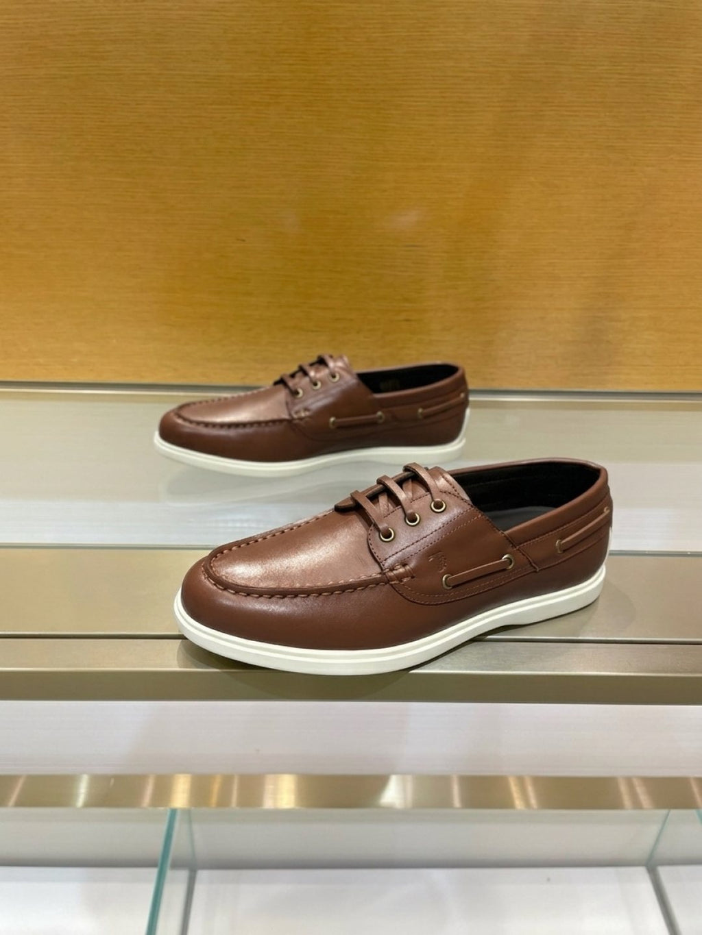 TOD'S Moc-Toe Boat Shoes — side