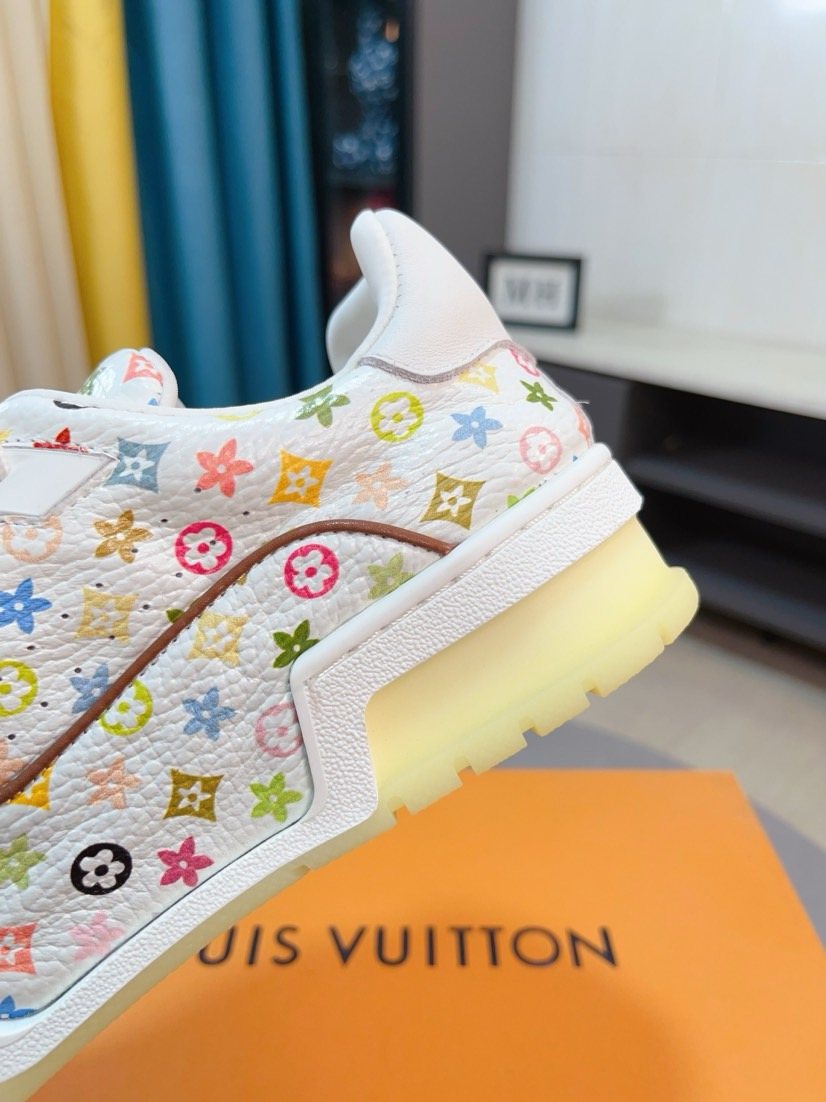 Louis Vuitton Multicolor Motif Low-Top Sneakers — detail