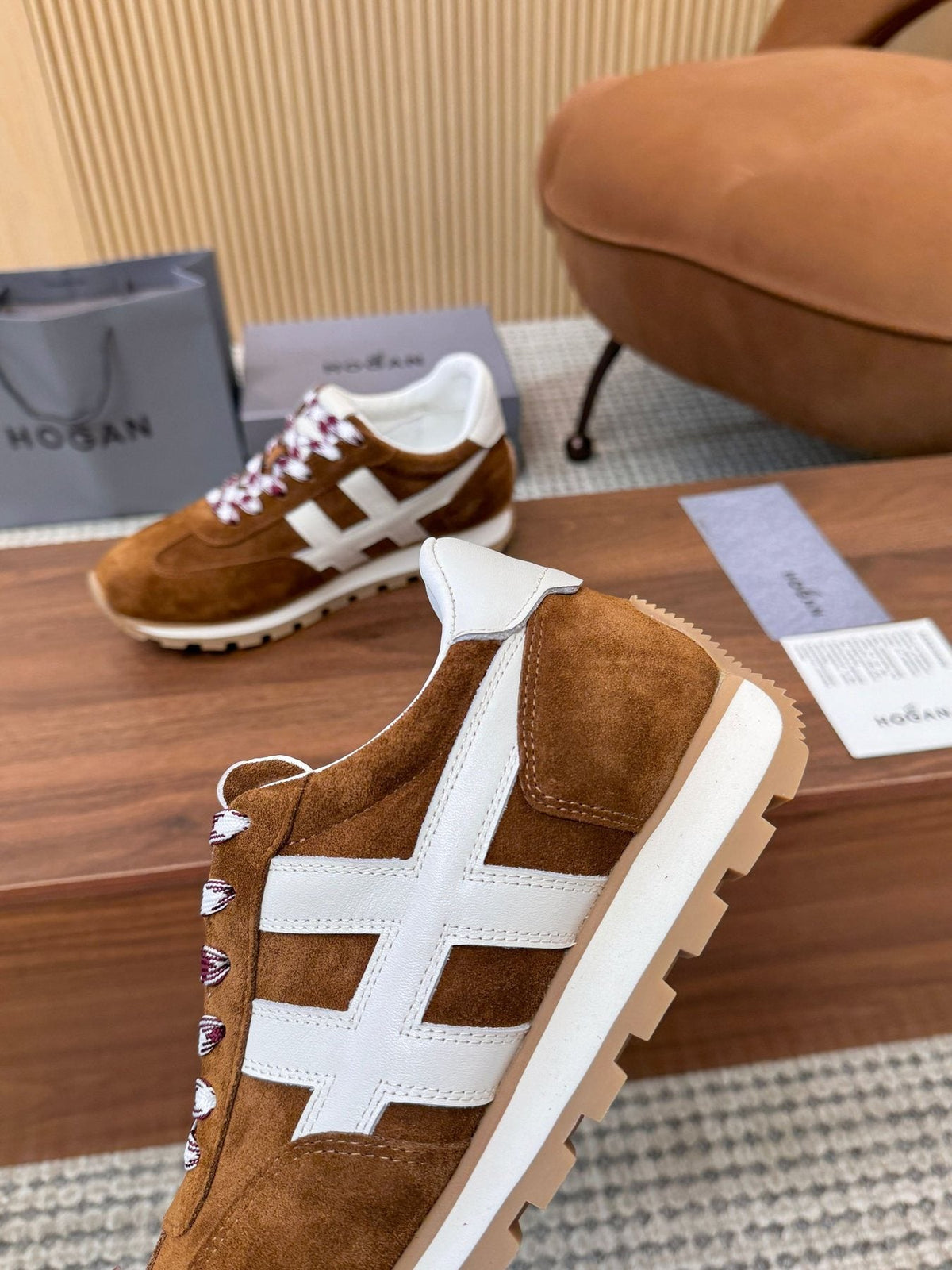 Hogan Leather Low-Top Sneakers — side