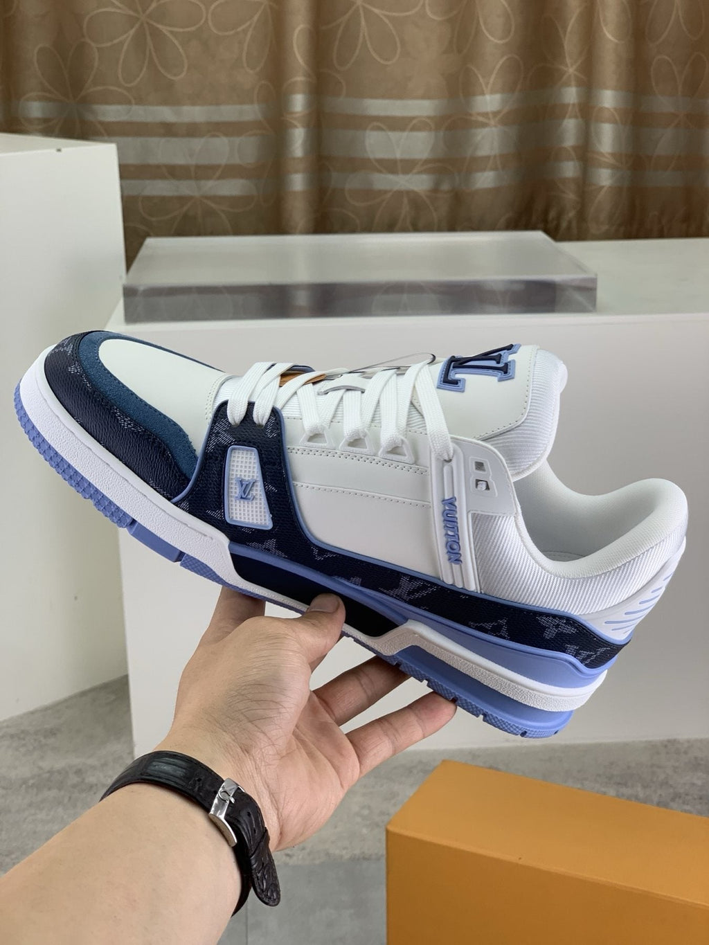 Louis Vuitton White and Navy Blue Sneakers — model