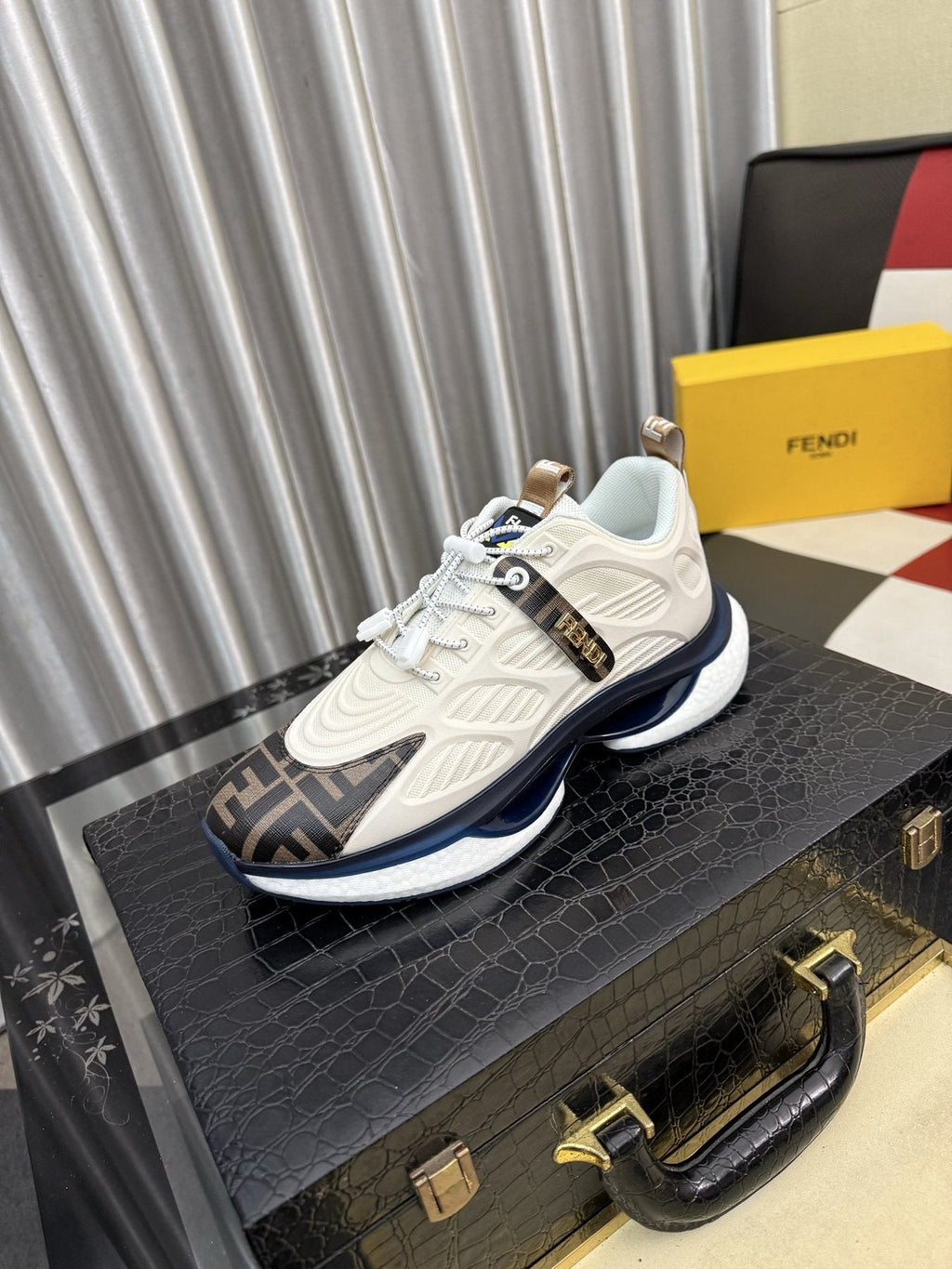 Fendi Patterned Toe Low-Top Sneakers — front