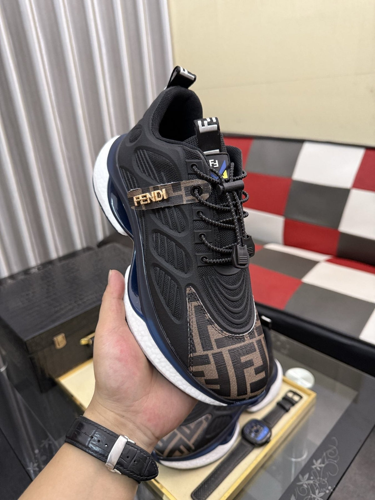 Fendi Patterned Toe Low-Top Sneakers — model