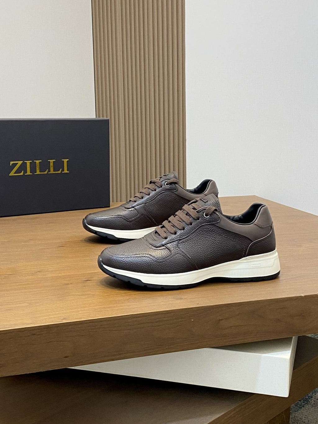 ZILLI Stitched Low-Top Sneakers — front