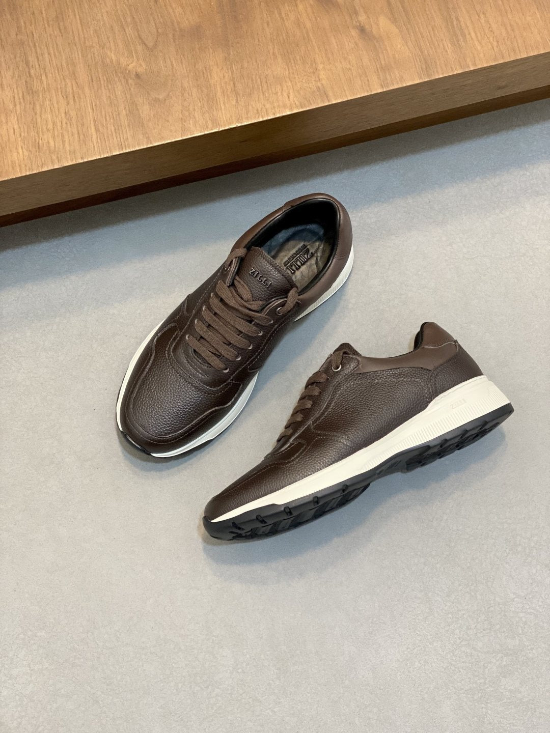 ZILLI Stitched Low-Top Sneakers — front