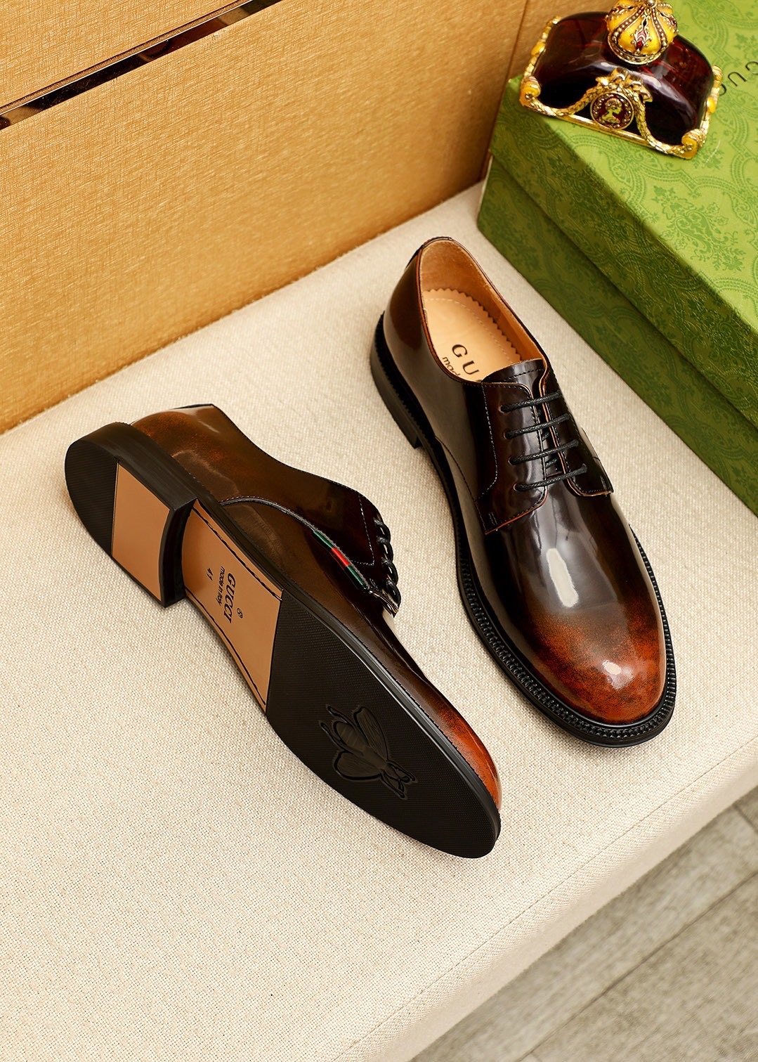 GUCCI Stripe Lace-Up Dress Shoes — front