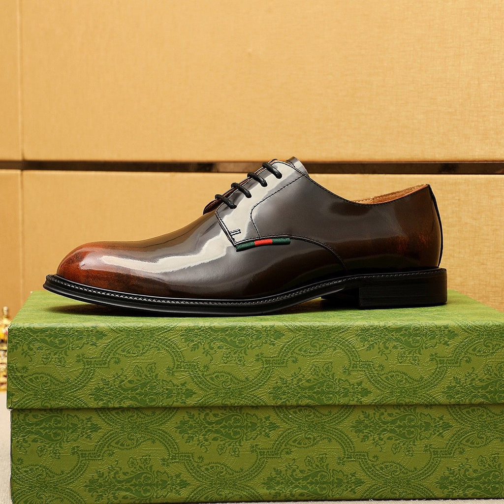GUCCI Stripe Lace-Up Dress Shoes — detail