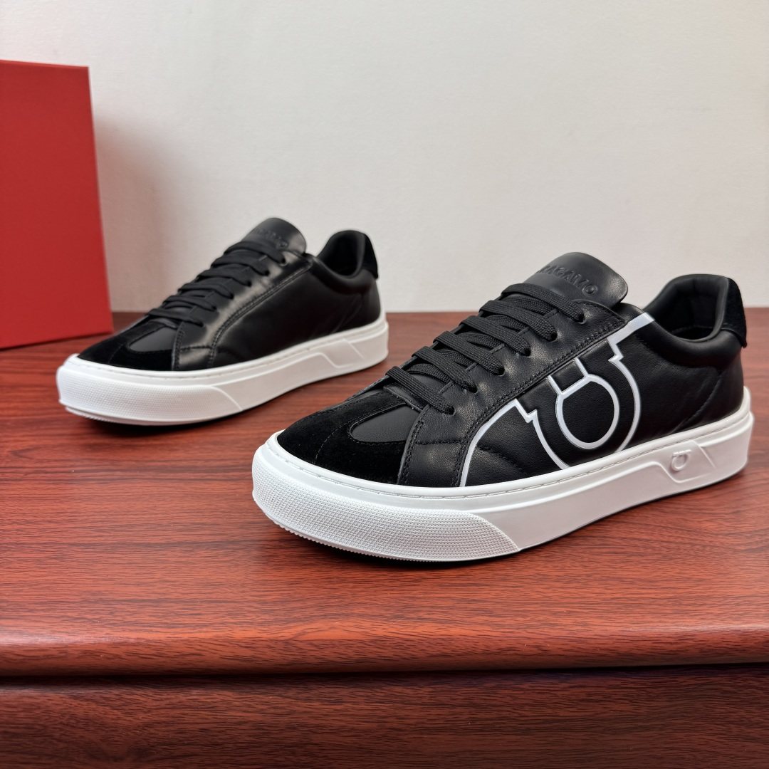 Ferragamo Gancini Low-Top Sneakers — front