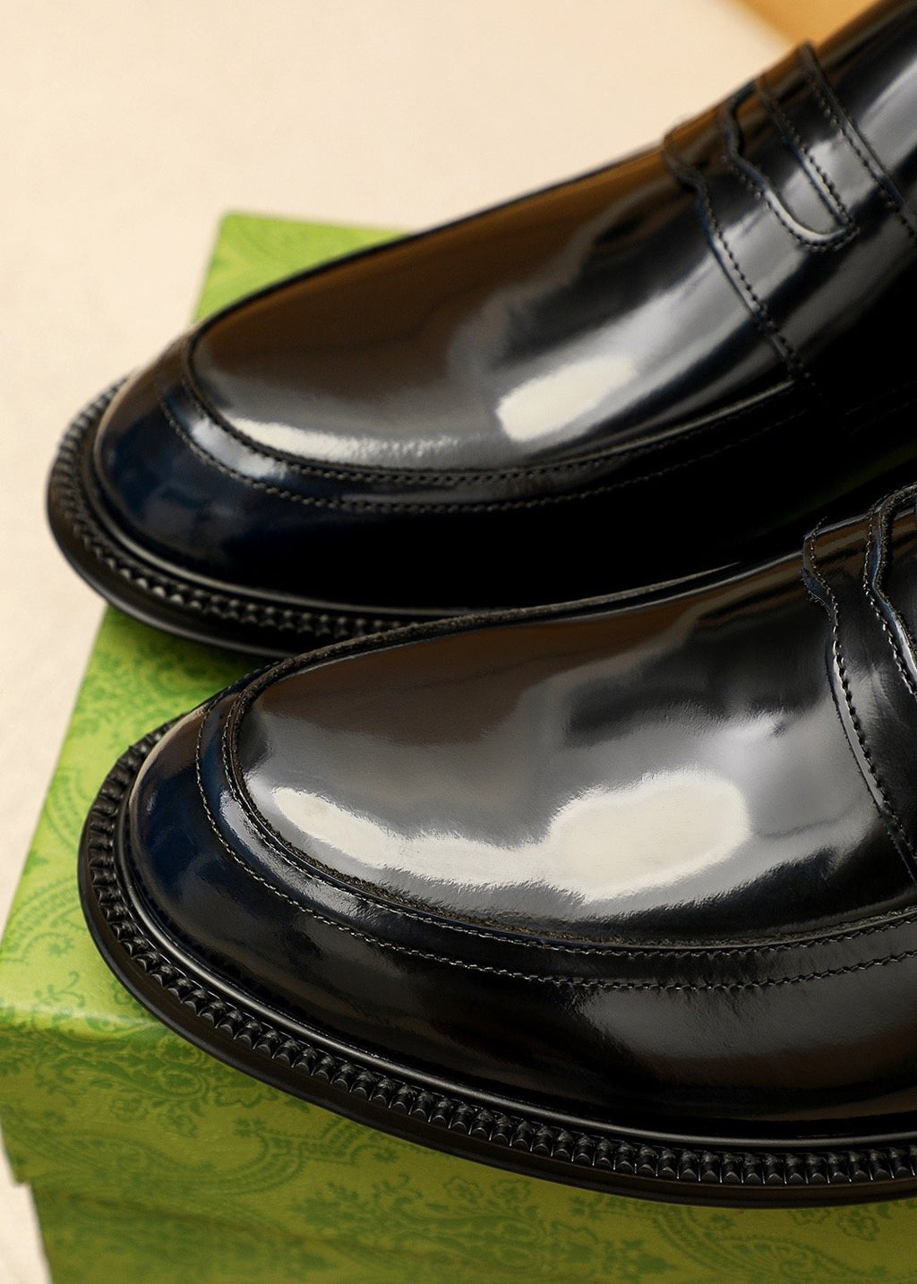 Gucci Polished Penny Loafers — detail
