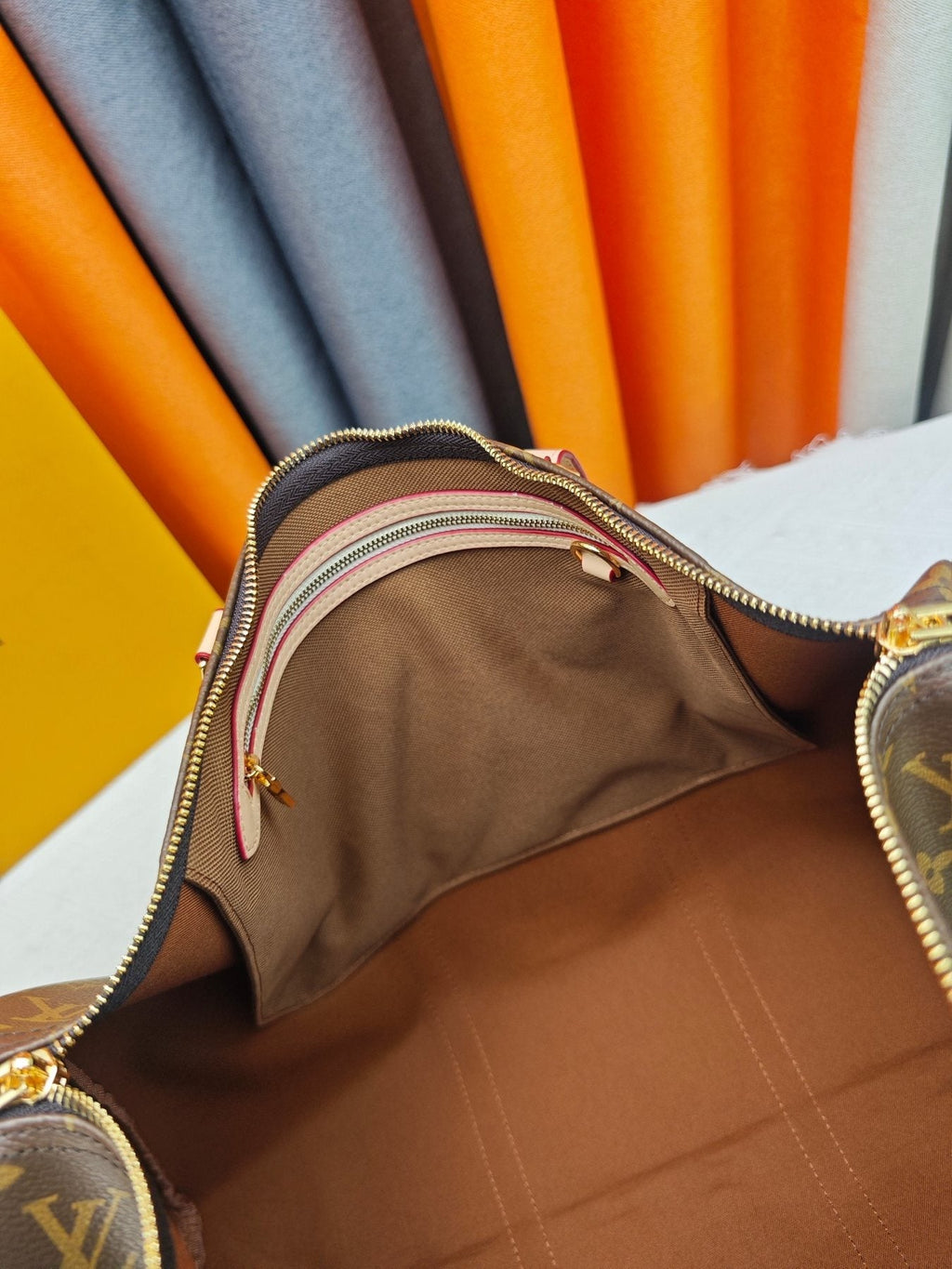 Louis Vuitton Flânerie 45 Monogram Tote Bag — detail