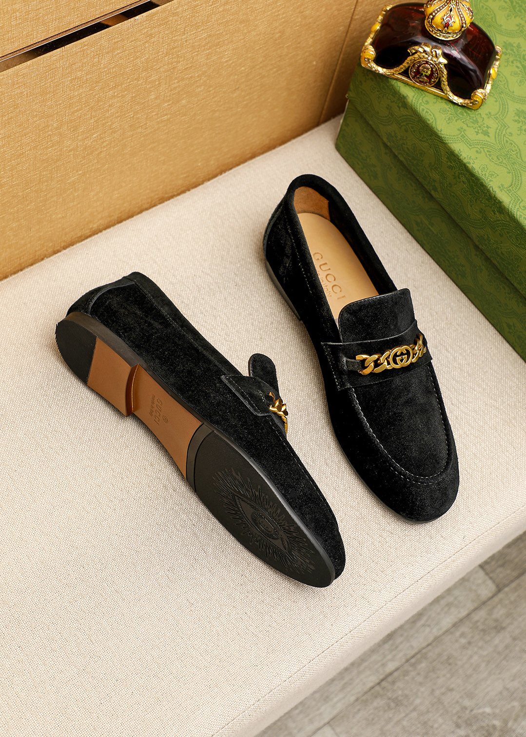 GUCCI Chain Detail Loafers — front