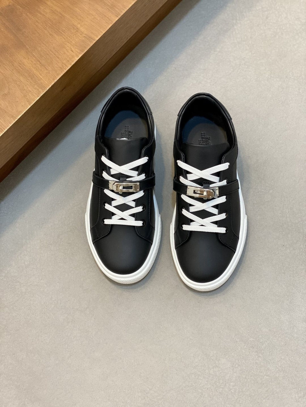 Men's Low-Top Lace-Up Sneakers — front