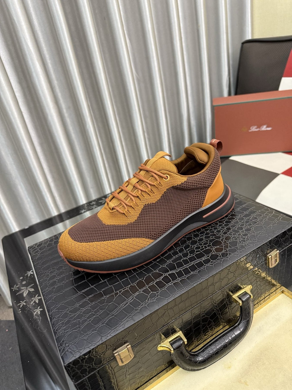 Two-Tone Low-Top Sneakers — front