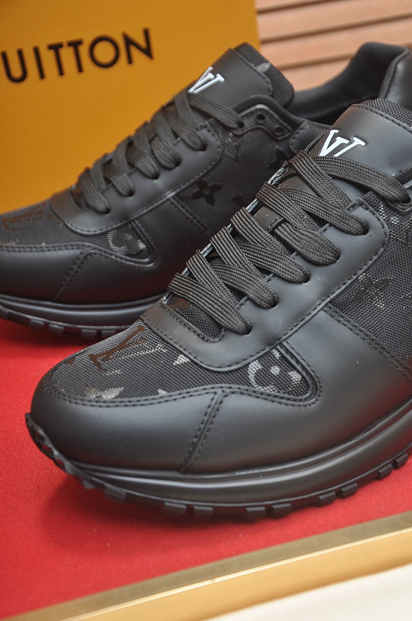 Louis Vuitton Monogram Low-Top Sneakers — detail