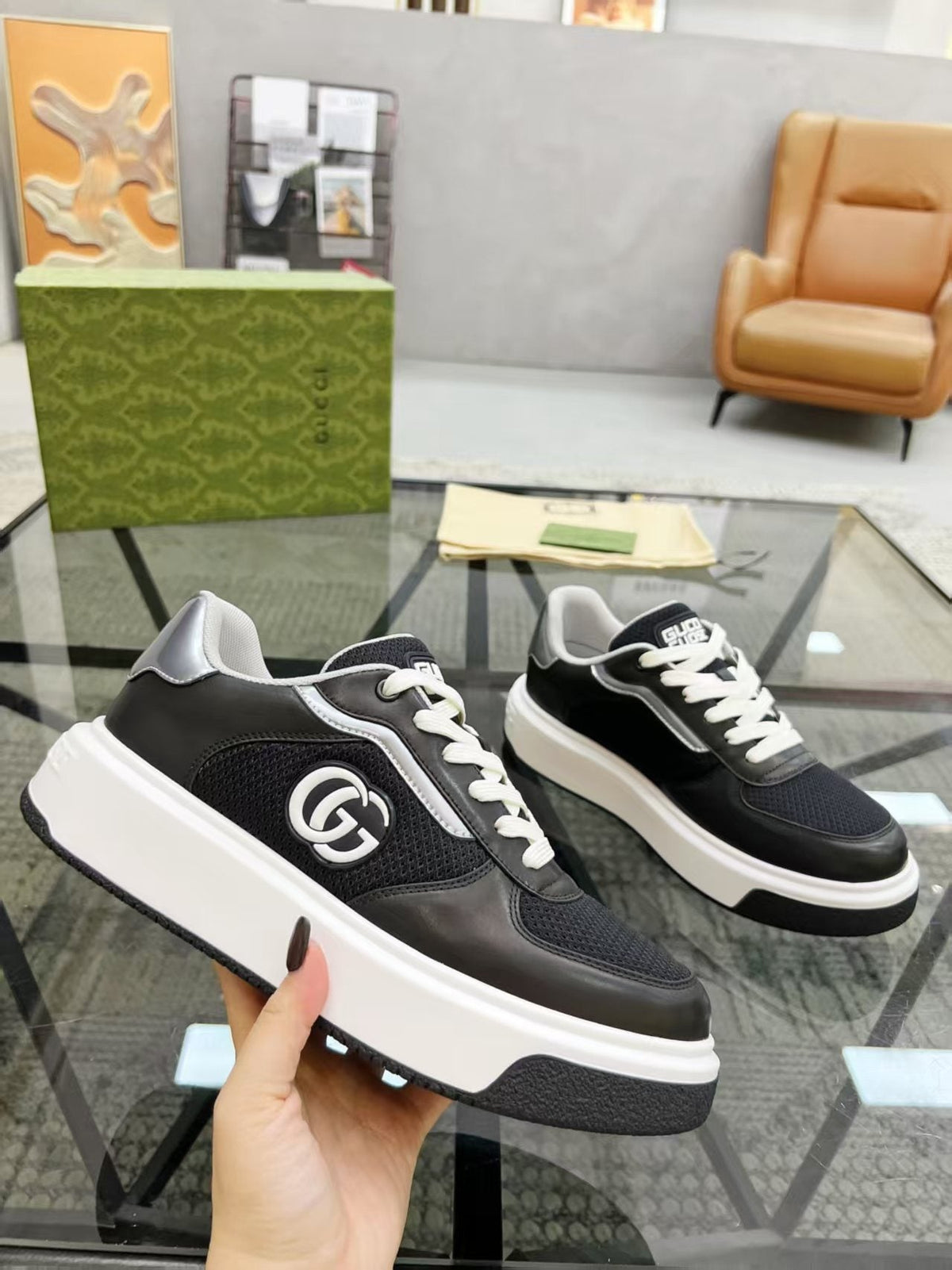 Gucci Black and White Low-Top Sneakers — model