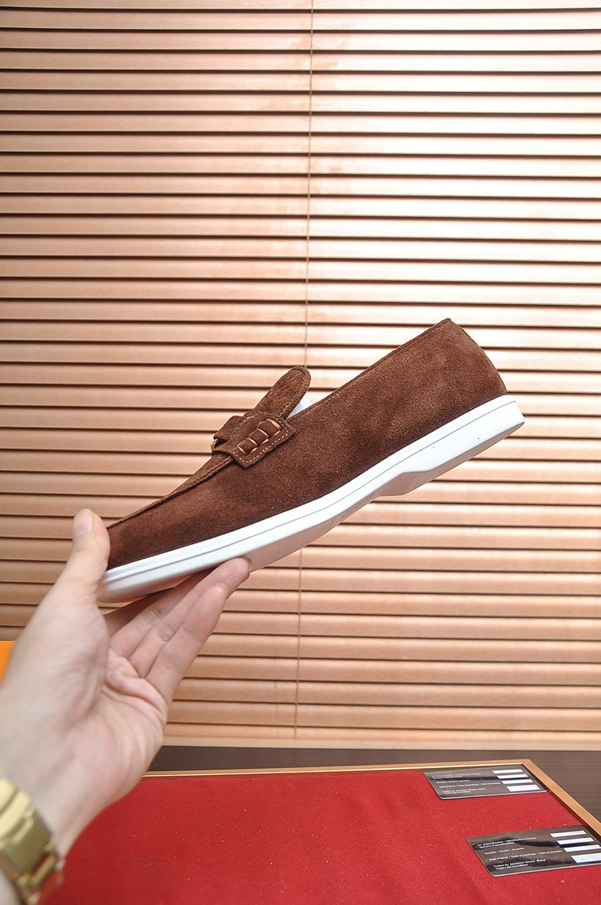 微商相册测试鞋子-Louis Vuitton Buckle Slip-On Loafers — side