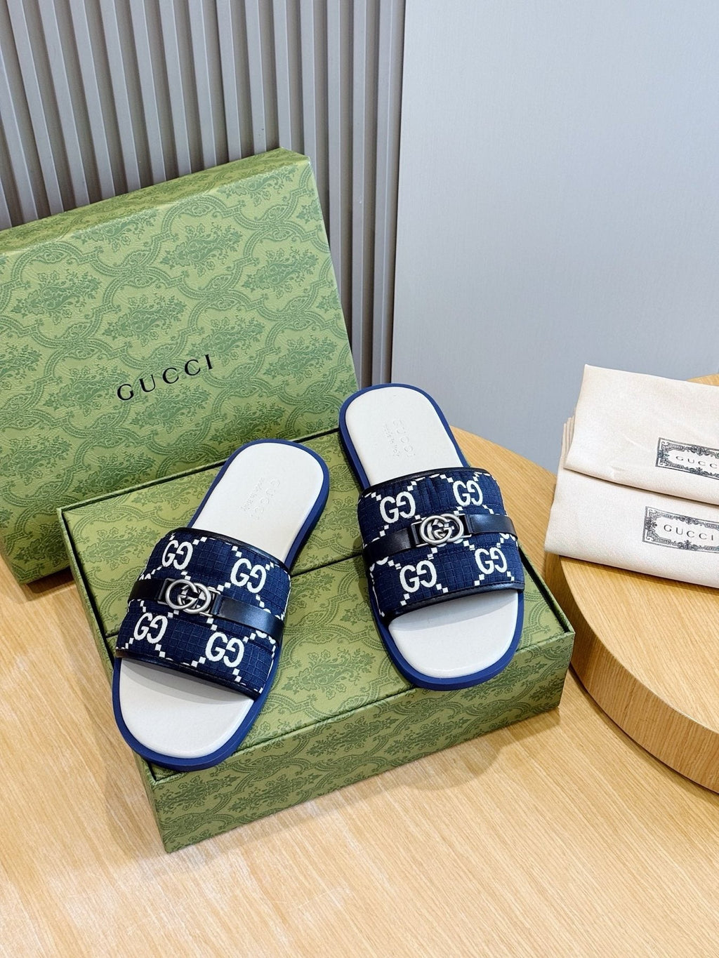 Gucci Interlocking G Stripe Slide Sandals — front