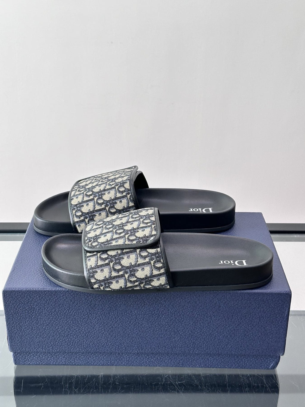 微商相册测试鞋子-Dior Patterned Strap Slide Sandals — side