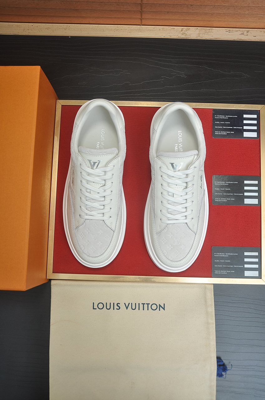 Louis Vuitton Textured Low-Top Sneakers — front