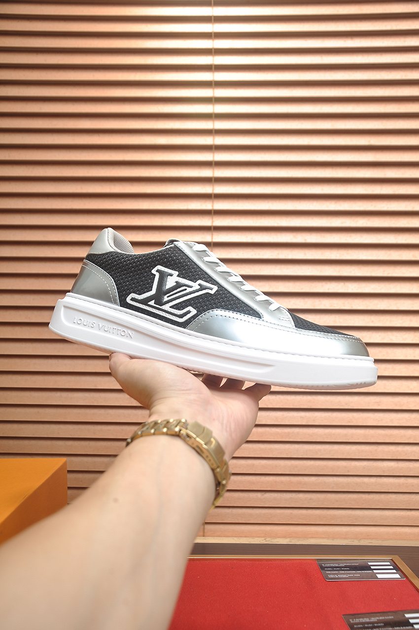Louis Vuitton Metallic Panel Low-Top Sneakers — model