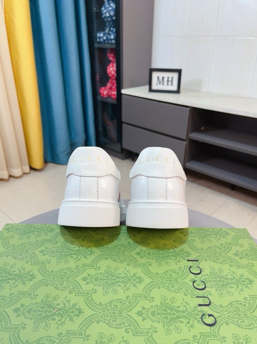 Gucci Men's Stripe Low-Top Sneakers — back