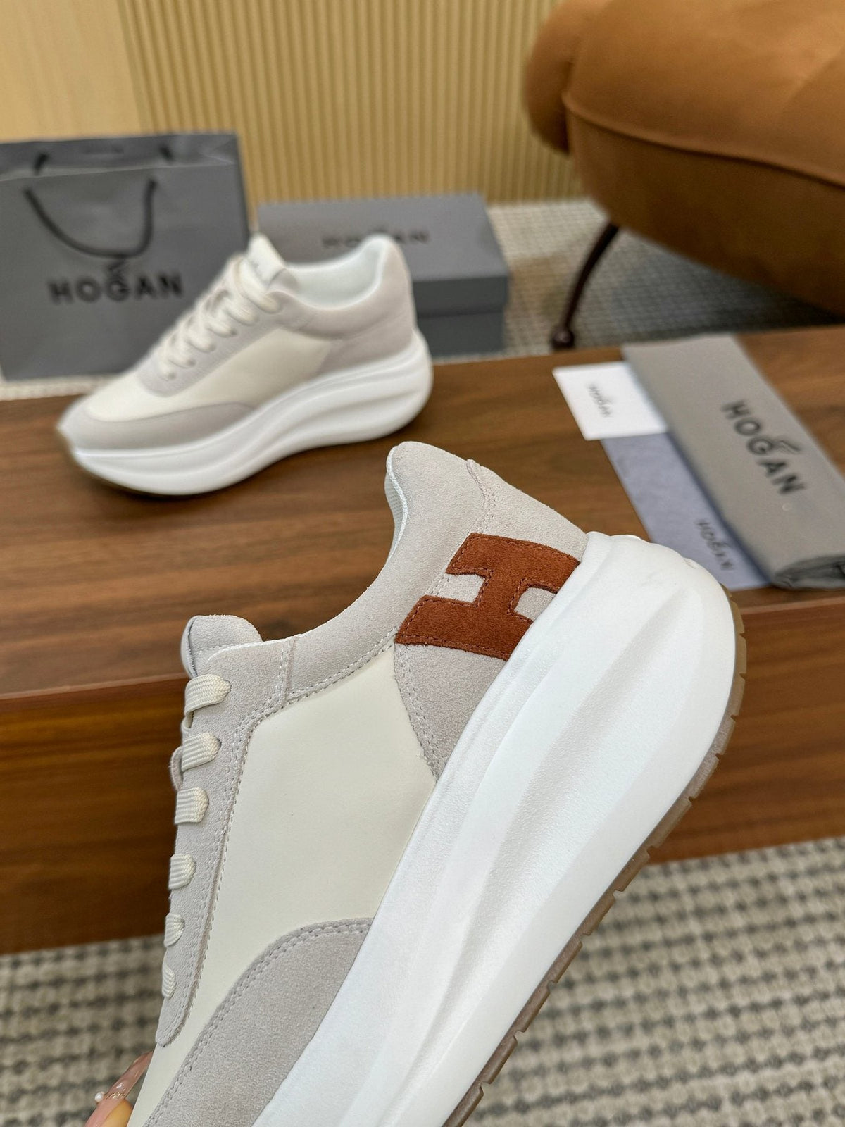 HOGAN H696 Platform Sneakers — model