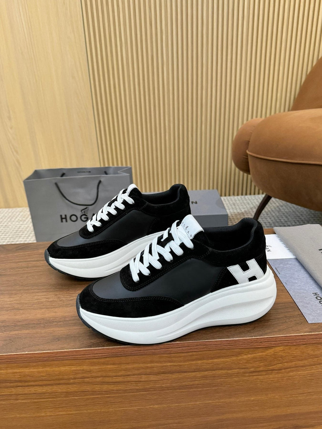 HOGAN H696 Platform Sneakers — side