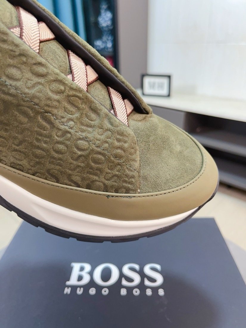 HUGO BOSS Textured Low-Top Sneakers — detail