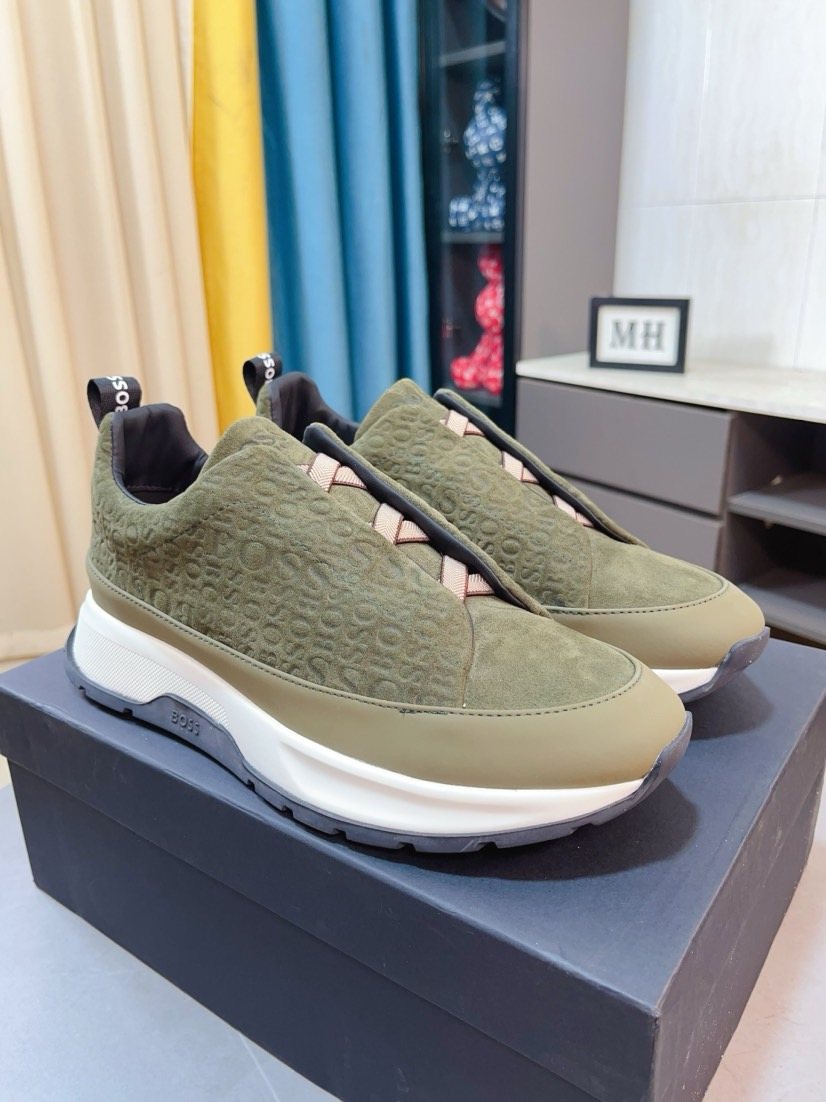 HUGO BOSS Textured Low-Top Sneakers — front