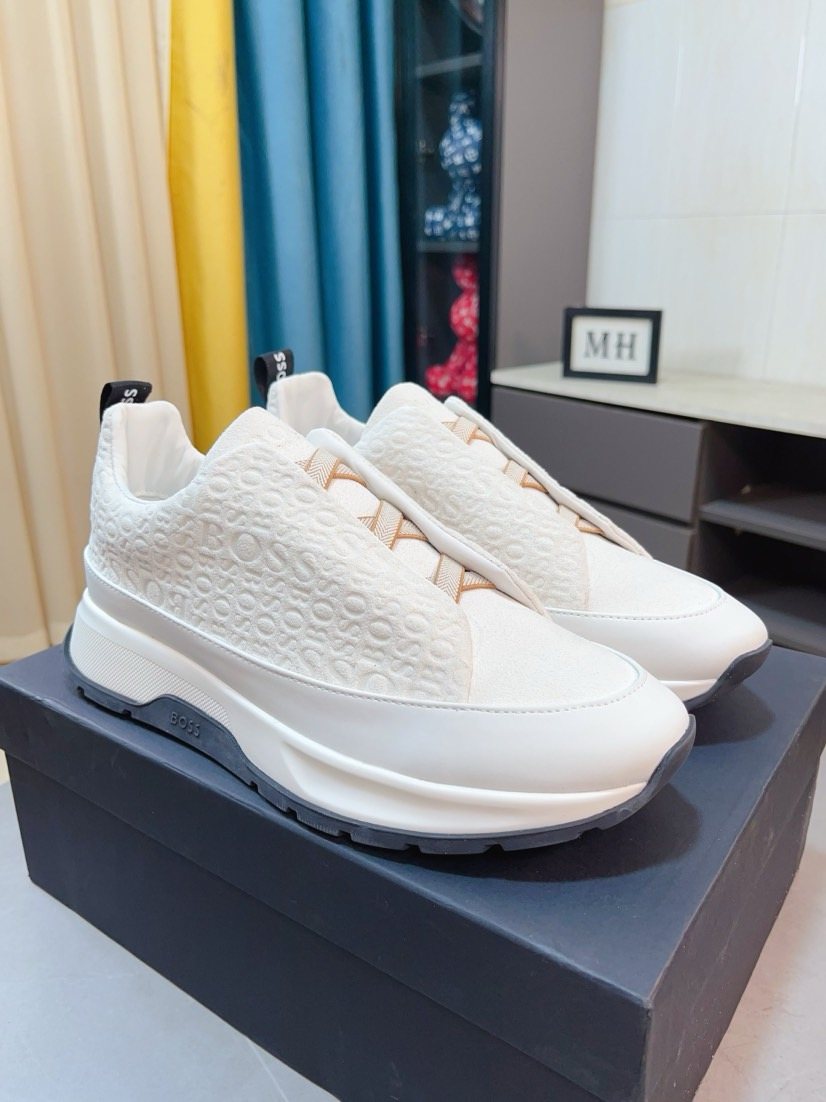 HUGO BOSS Textured Low-Top Sneakers — front